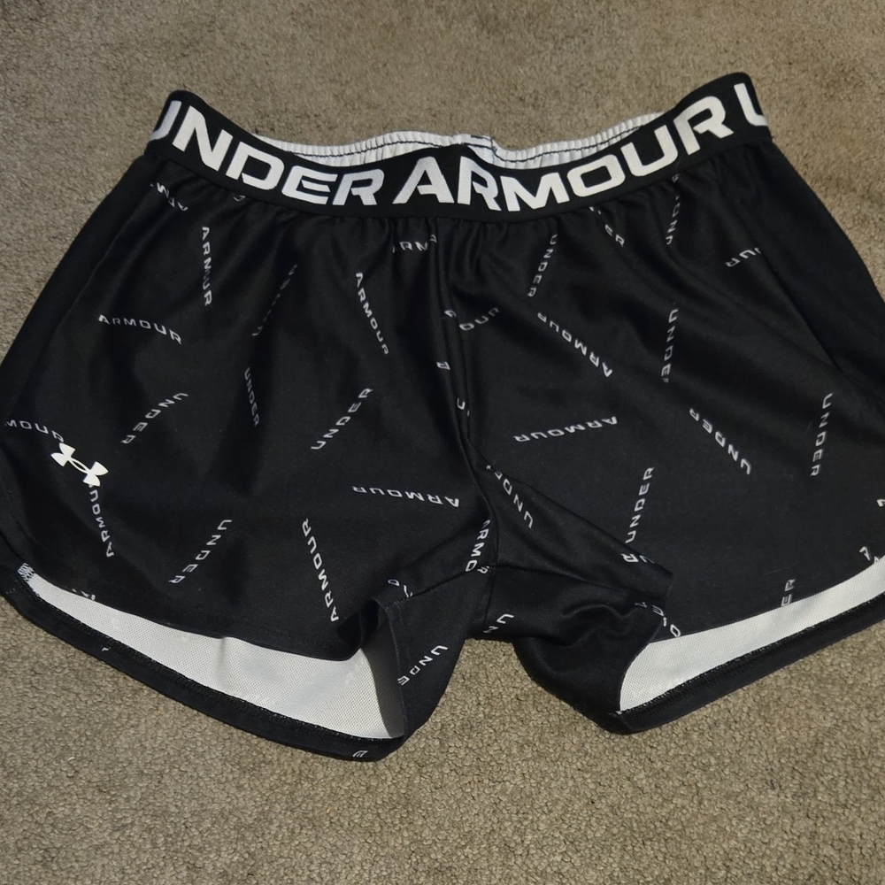 Under Armour Black Athletic Shorts Lightweight Performance